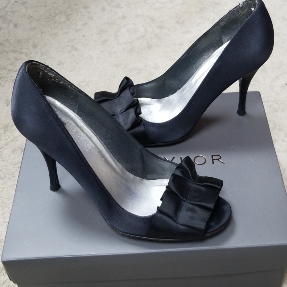 Stuart Weitzman - Satin Heels